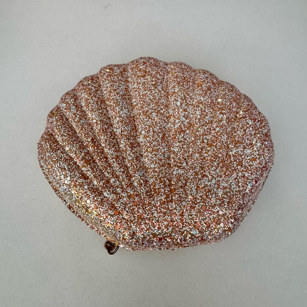 Peach Pink Sparkling Shell Clutch